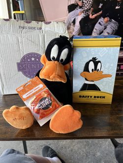 Looney Tunes Buddy Scentsy With Sent Packed