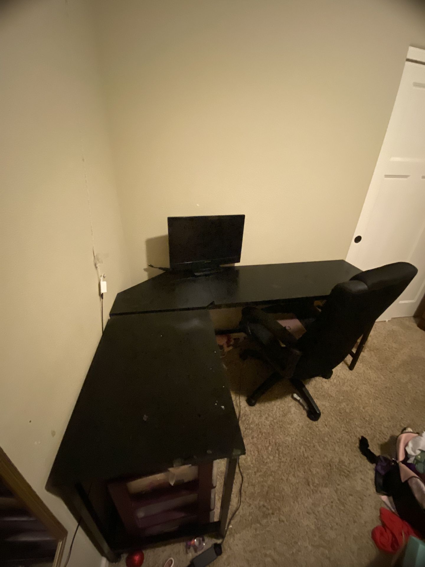 Black L-Shaped Desk