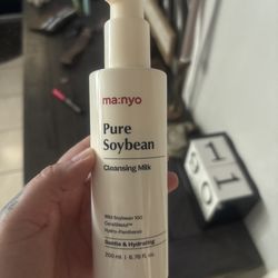 Pure soybean cleansing milk