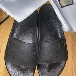 Gucci Logo Rubber Slide Sandal Size 9,5