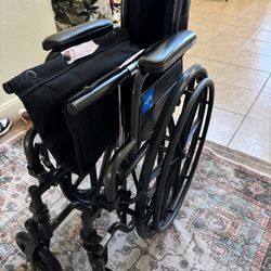 Medline Wheelchair with Swing-Back Desk Arms, Elevating Legrests, 20-In Seat, Foldable, 300 lb Weight Capacity, Nylon, Black