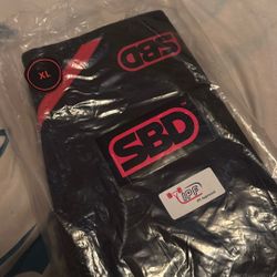 Knee Sleeves 