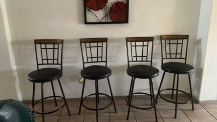 4 kitchen stools