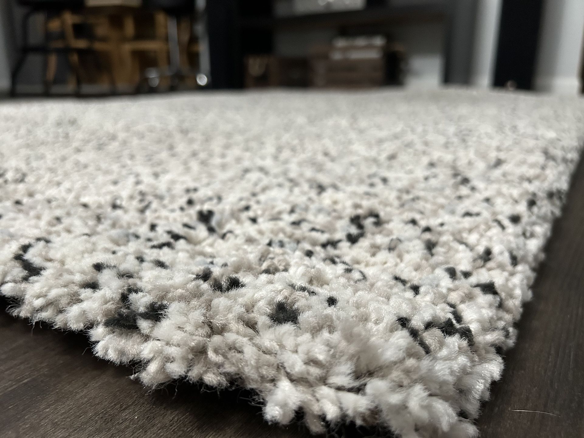 IKEA VINDUM RUG 4'4” X 5'11”