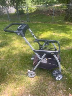 Lightweight Chicco Baby stroller frame $30 Cash only. Cross posted