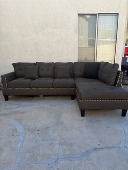 Modern Charcoal Gray L-Shaped Sectional Sofa w/ Chaise