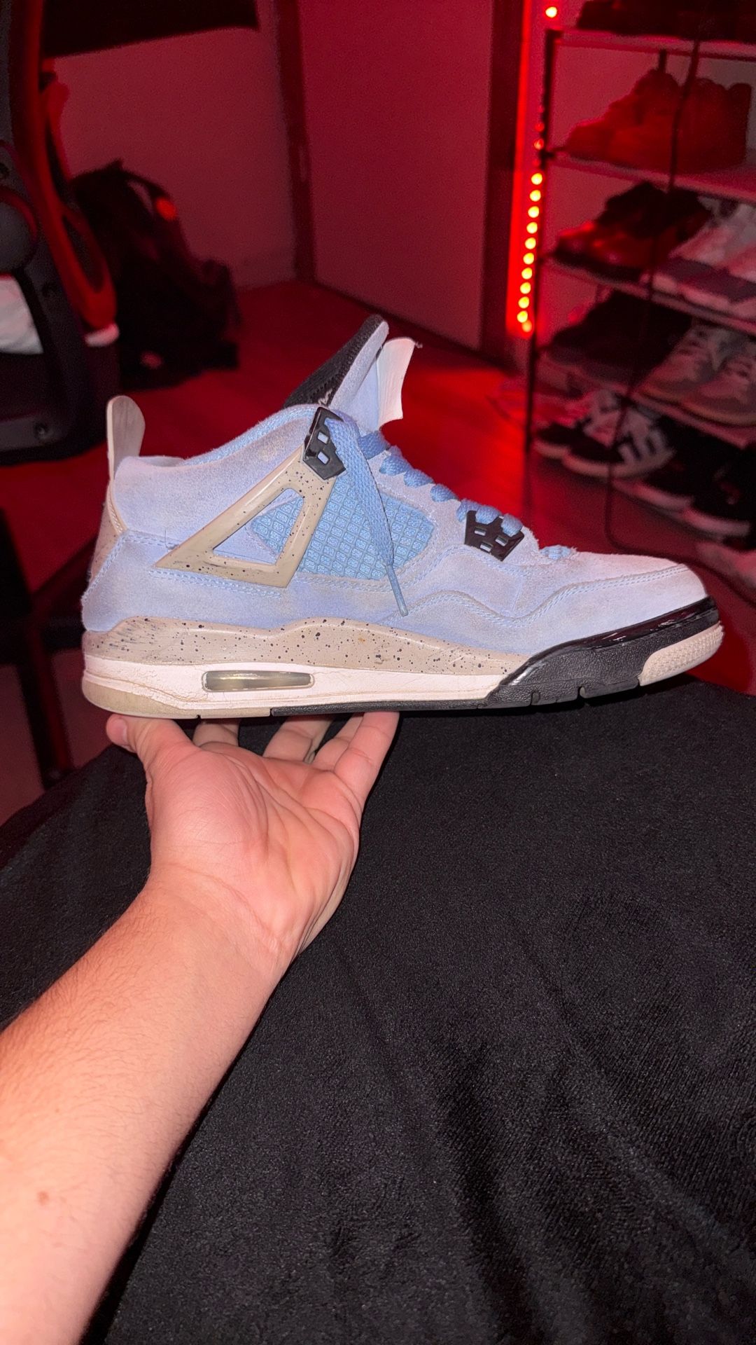 Nike Air Jordan 4 Retro University Blue (size 7 in mens)