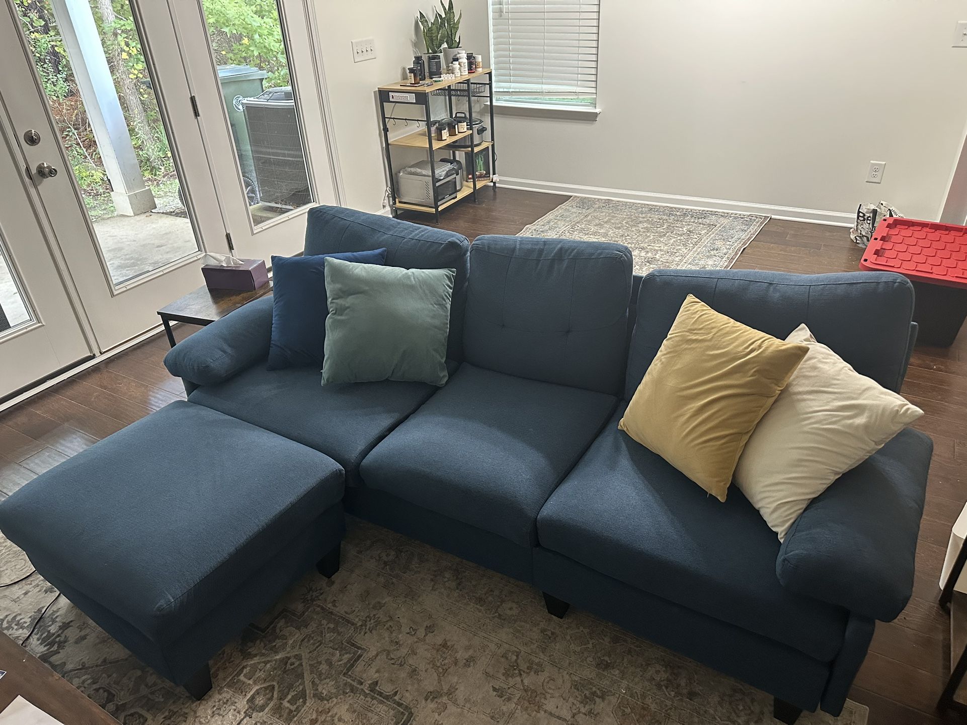 86” Convertible Sectional Sofa + 4 Pillows — Priced to Go Fast