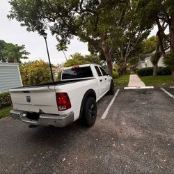Ram 1500 Crew Cab Pickup Truck White