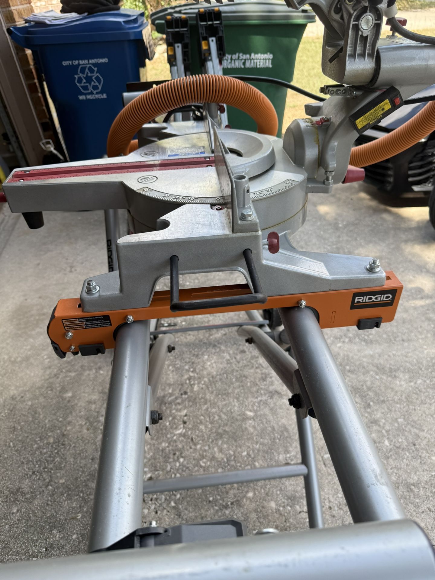 RIDGID 12-inch Dual Bevel Sliding Compound Miter Saw