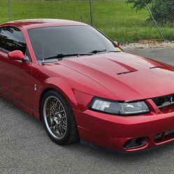 2004 Ford Mustang