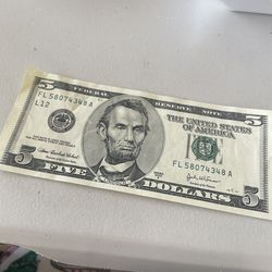 Old 5 dollars bill