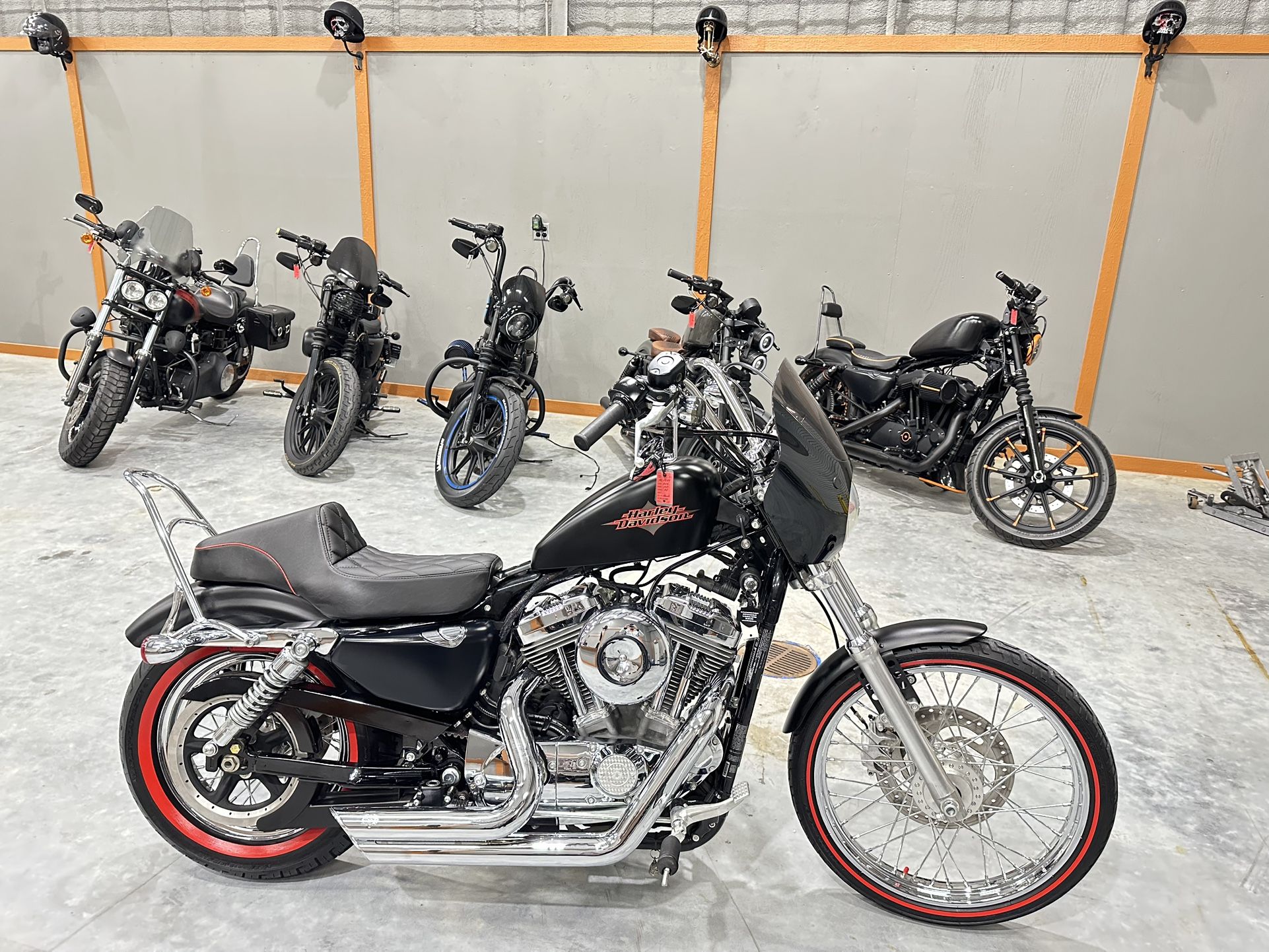 2014 Harley-Davidson Sportster xl1200 72