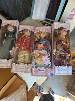 6 old collectable dolls