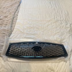 14-17 Q50 Grill New In Box Never Used