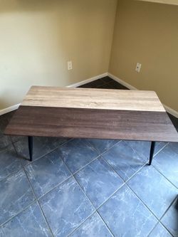 Modern Wooden Coffee Table – Two-Tone Rustic Finish – Great Condition