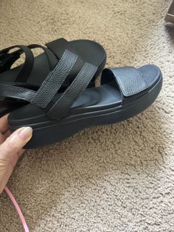 Vionic sandals new size 8 M