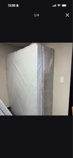 Queen Size Innerspring Mattress and Box Spring Very Clean and Good Condition