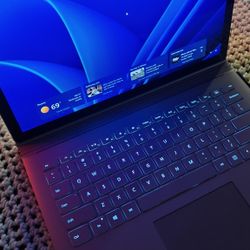 Surface Book 256GB  Fast 