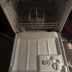 Dish Washer Like New Americana