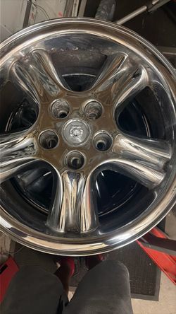 Jaguar Chrome 5-Spoke Alloy Wheel