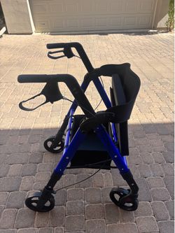Oasis Space Deluxe Rollator Walker