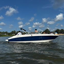 Monterrey 248LS 5.7 V8 Volvo Penta Dualprops 