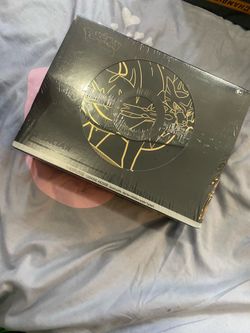 Sword & Shield Elite Trainer Box Plus [Zacian