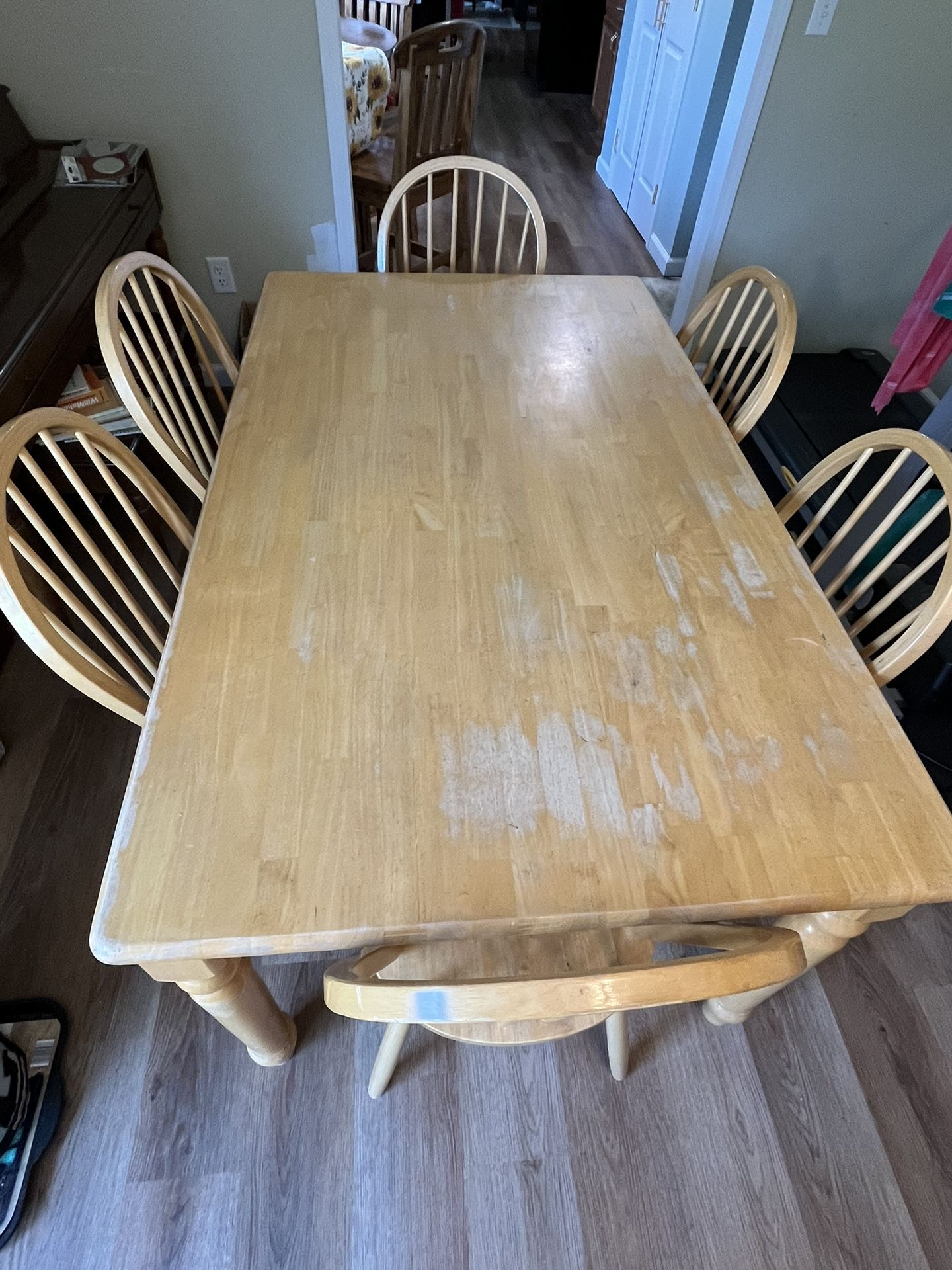 Kitchen Table With 6 Chairs