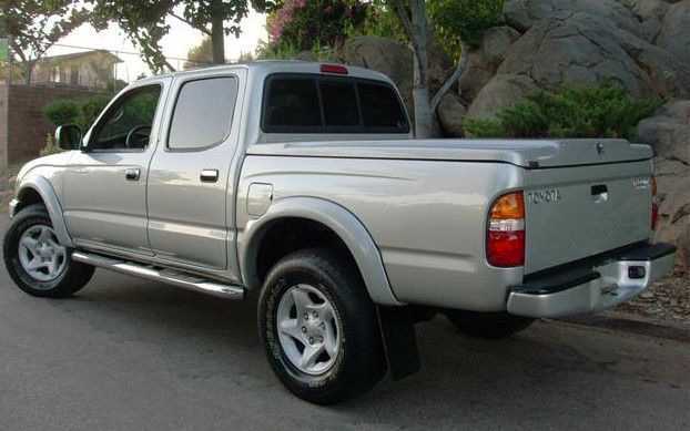 Automatic Truck 2004 T0Y0TA Tacoma AWDWheelss Very clean