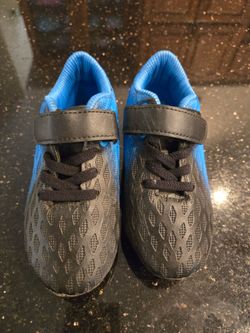 Boys Size 9 Toddler Kids Blue Black Outdoor Soccer Cleats Shoes Athletic Football Shoes Brooman