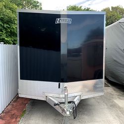 Enclosed trailer