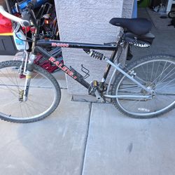 Raleigh M3000 Mountain Bike