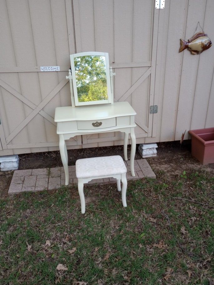 Vanity /  And Stool