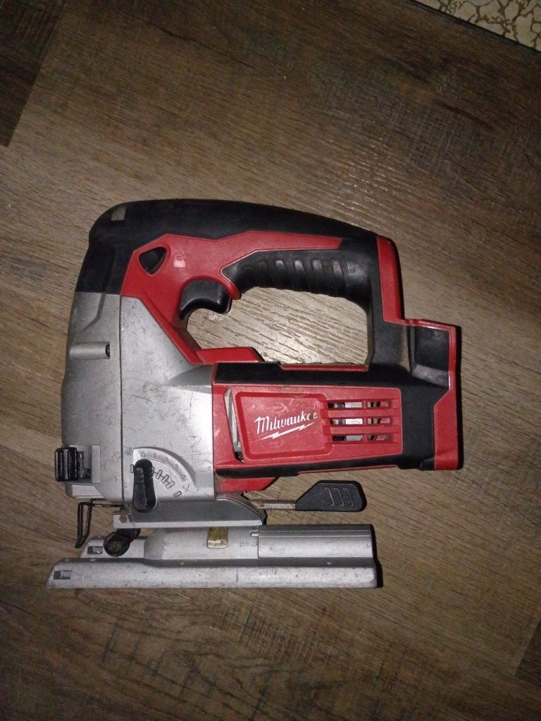 Milwaukee M18 Jigsaw