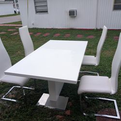 White high gloss rectangular dining table pedestal base