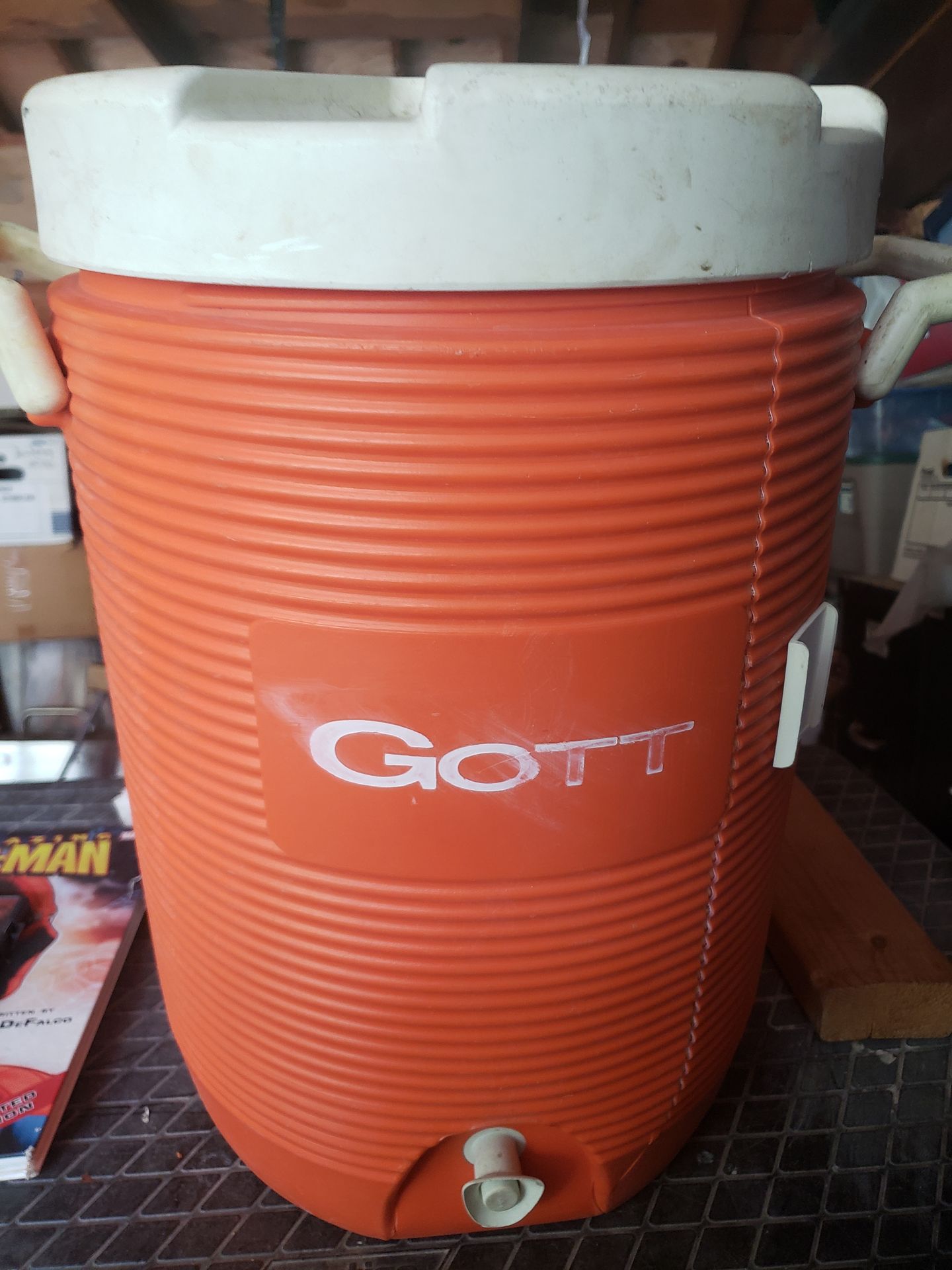 5 gallon drink cooler