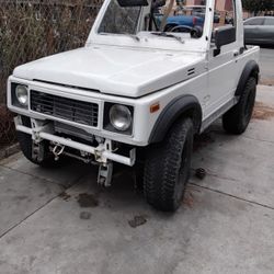 Suzuki samurai parts only