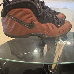 Nike Foamposite size 5.5Y