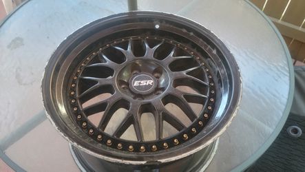 ESR CUSTON WHHEL 17 INCHES 