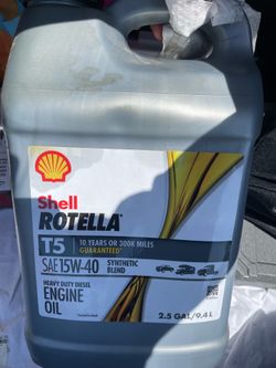 Synthetic motor oil