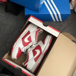 Nike Dunk Low Championship Red Size 6.5y