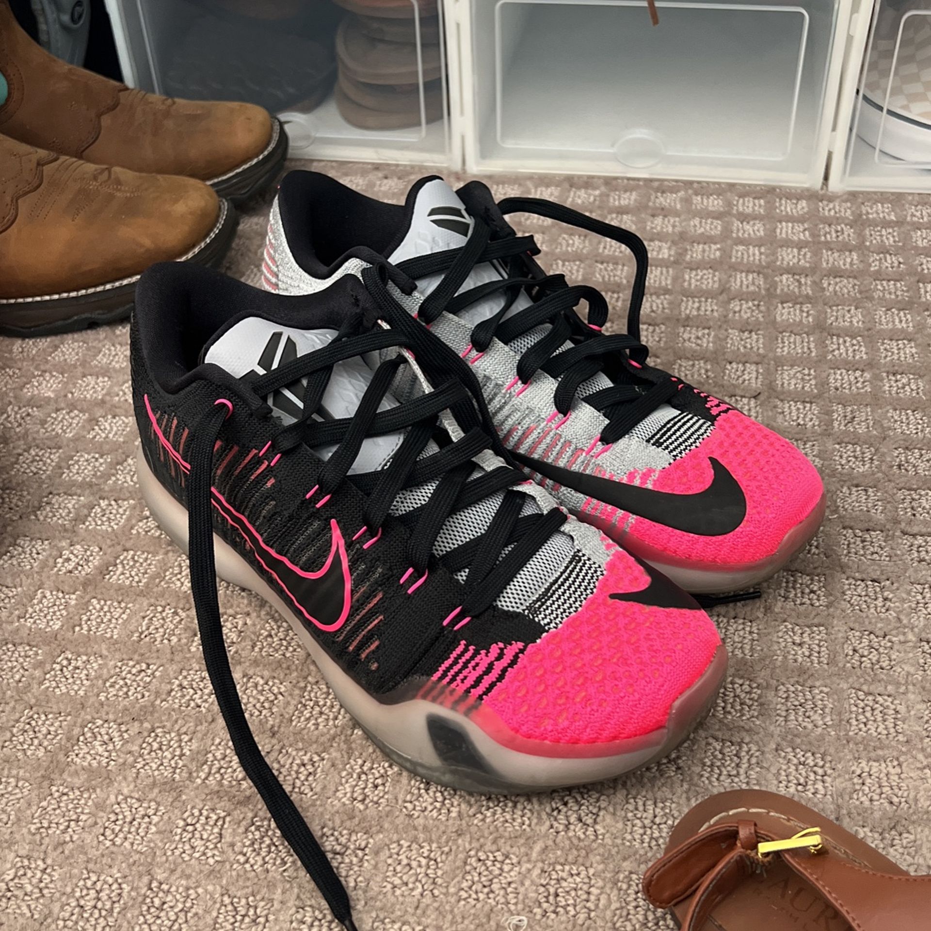 Kobe Bryant's 20 Year Sneaker Legacy - Part 4: The Rise of the Low-Top -  SneakerNews.com
