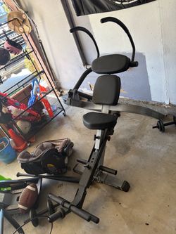 Ab workout machine