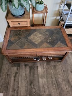 Pull-up Coffee Table