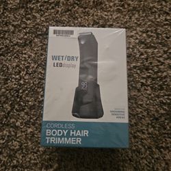 Wireless Clippers Body Trimmer 4 combs and Stand