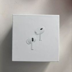 Apple AirPods Pro 2nd Generation with MagSafe Wireless Charging Case (USB‑C)...