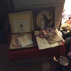 RARE RARE COLLECTOR PLATES WITH CERTS