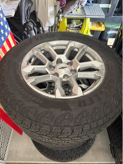 Chevy Silverado wheels and tires 265/65/18