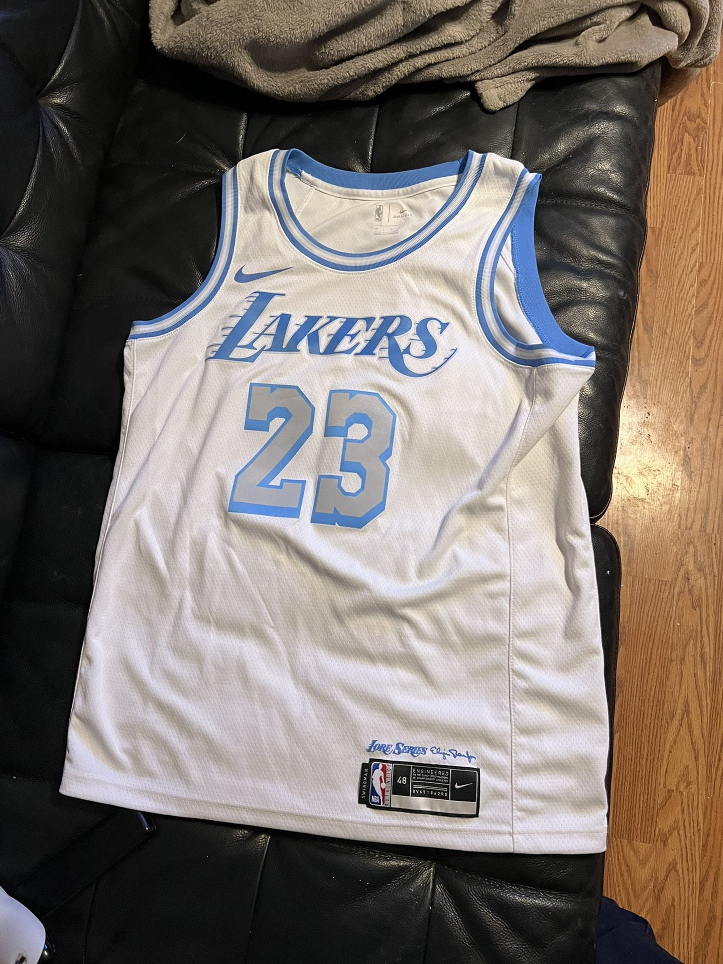 Lebron James Jersey